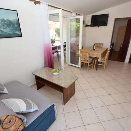 Roksandic Apartment Vir