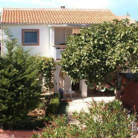 Roksandic Apartment Vir